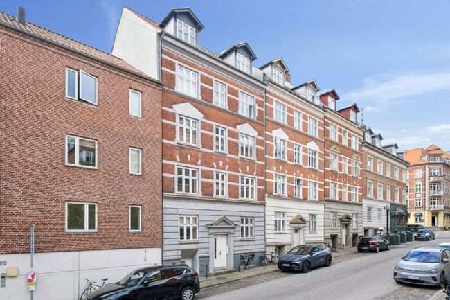 Niels Juels Gade 43,  Erhverv