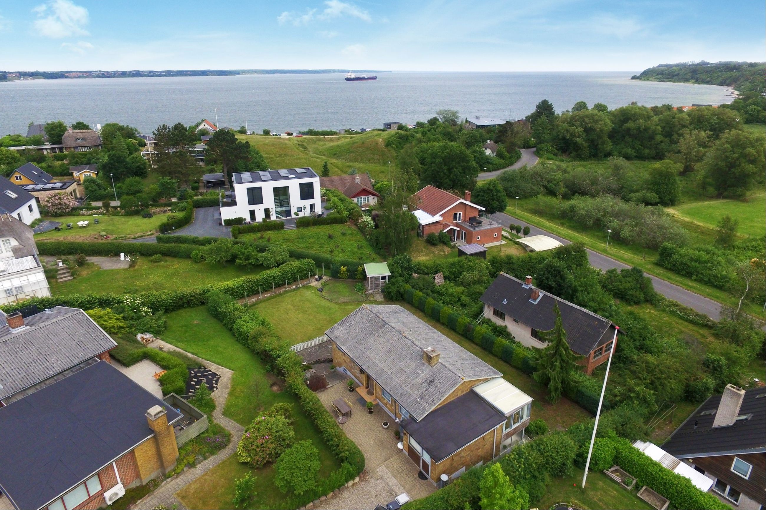 Søborgvej 13, Strib Villa