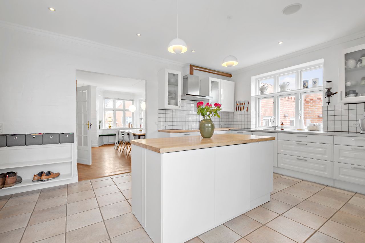 Ejendomsbillede 2 af 34