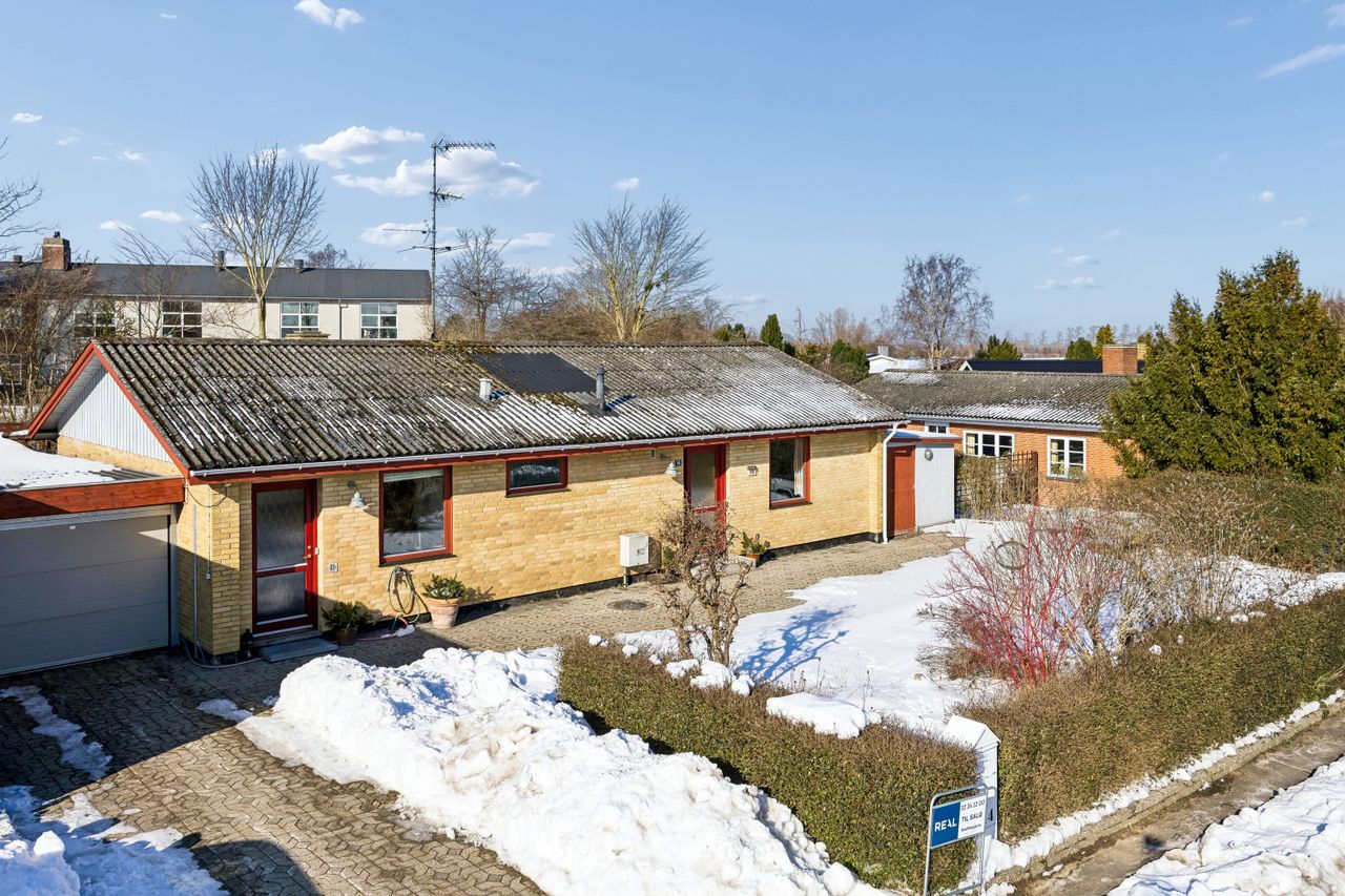 Ejendomsbillede 2 af 34