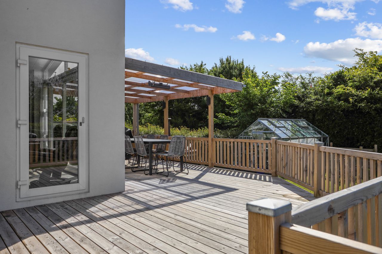 Ejendomsbillede 2 af 24