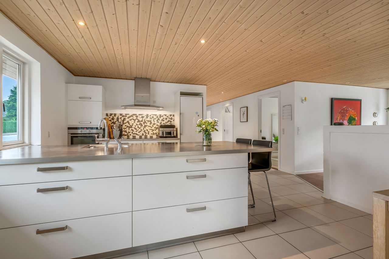 Ejendomsbillede 2 af 24