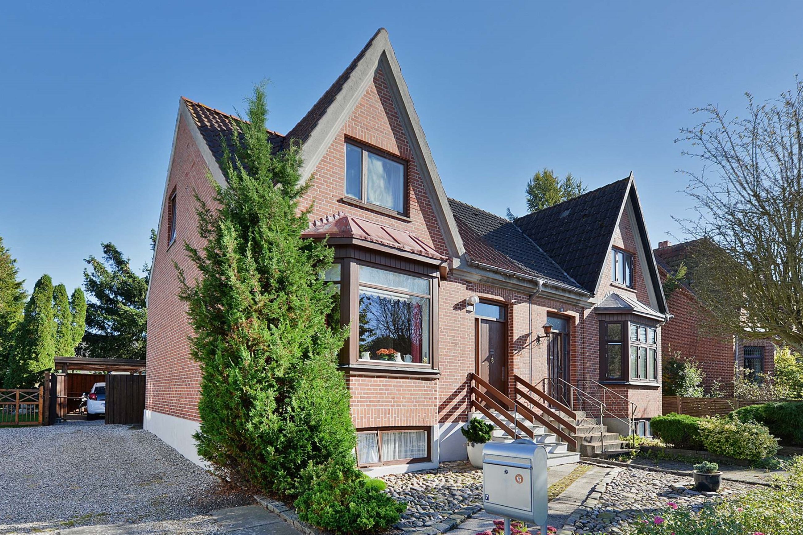 Østre Hougvej 7 Villa