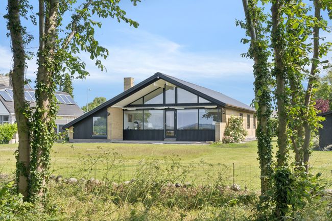 Søvænget 32,  Villa