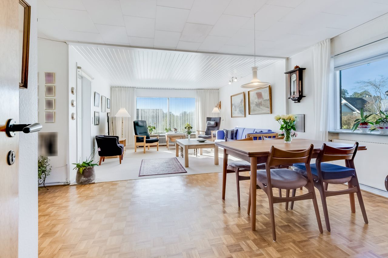 Ejendomsbillede 3 af 28