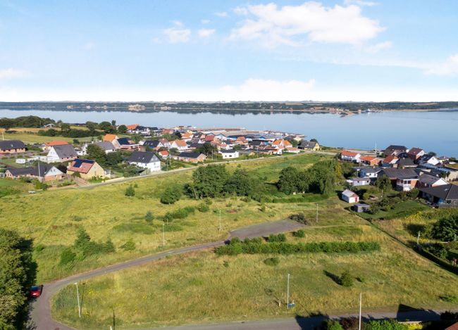 Solbakken 20,  Hvalpsund