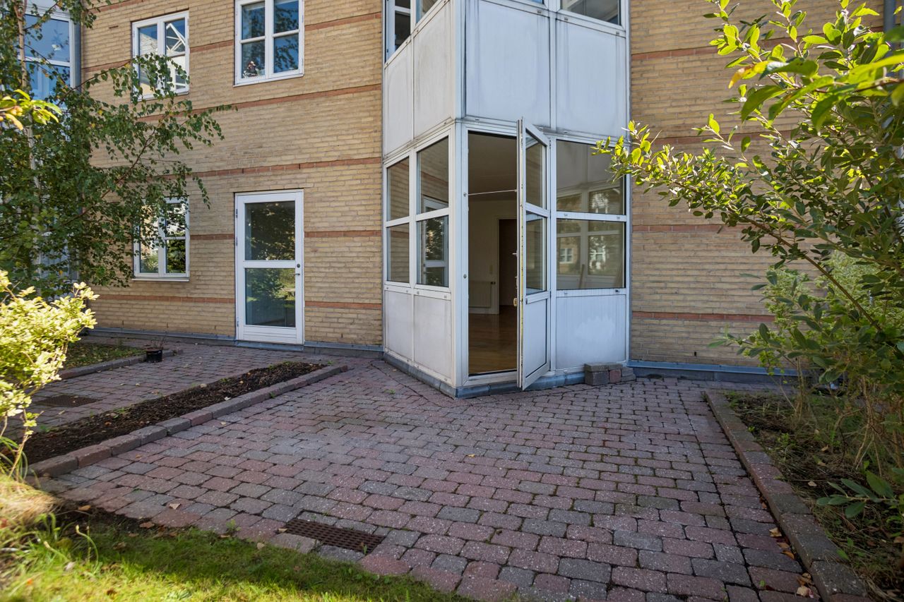 Ejendomsbillede 2 af 20