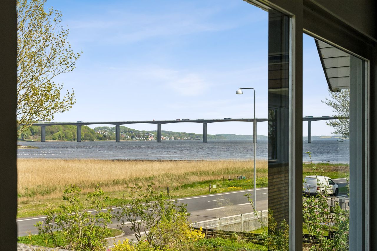 Ejendomsbillede 2 af 33