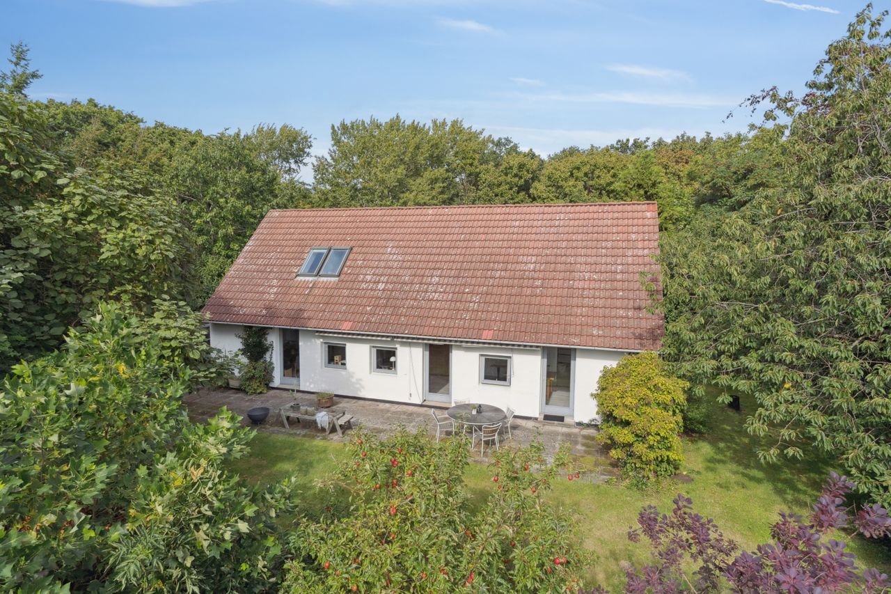 Ejendomsbillede 2 af 33