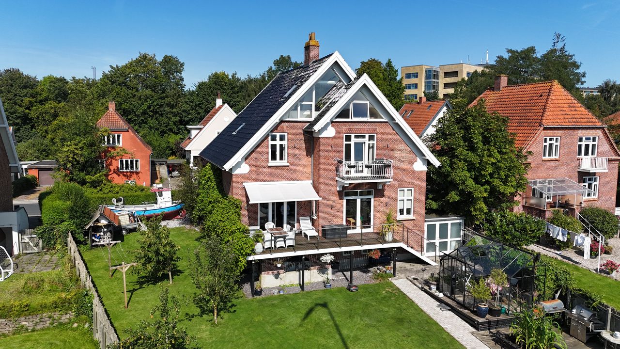 Ejendomsbillede 3 af 17