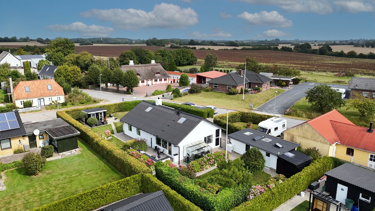 Ejendomsbillede 2 af 22