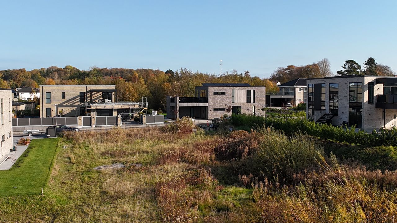 Ejendomsbillede 2 af 13