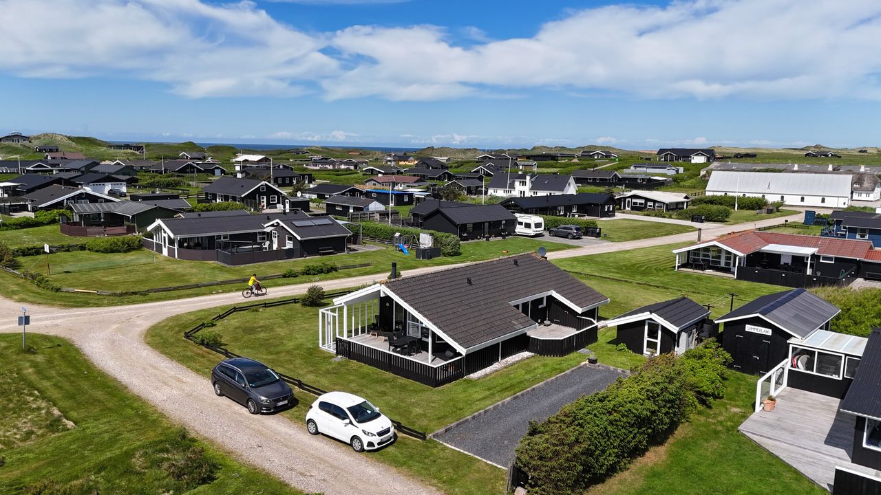 Ejendomsbillede 2 af 30