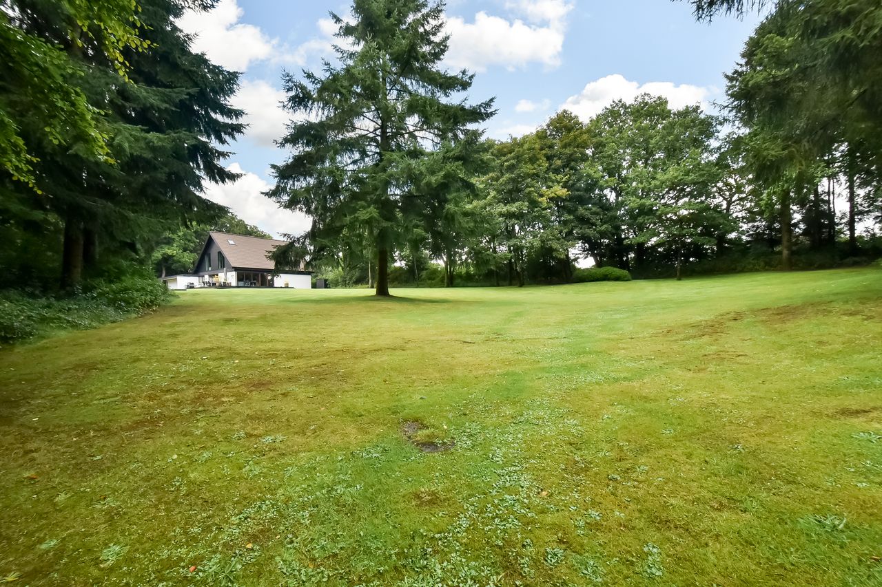 Ejendomsbillede 2 af 53