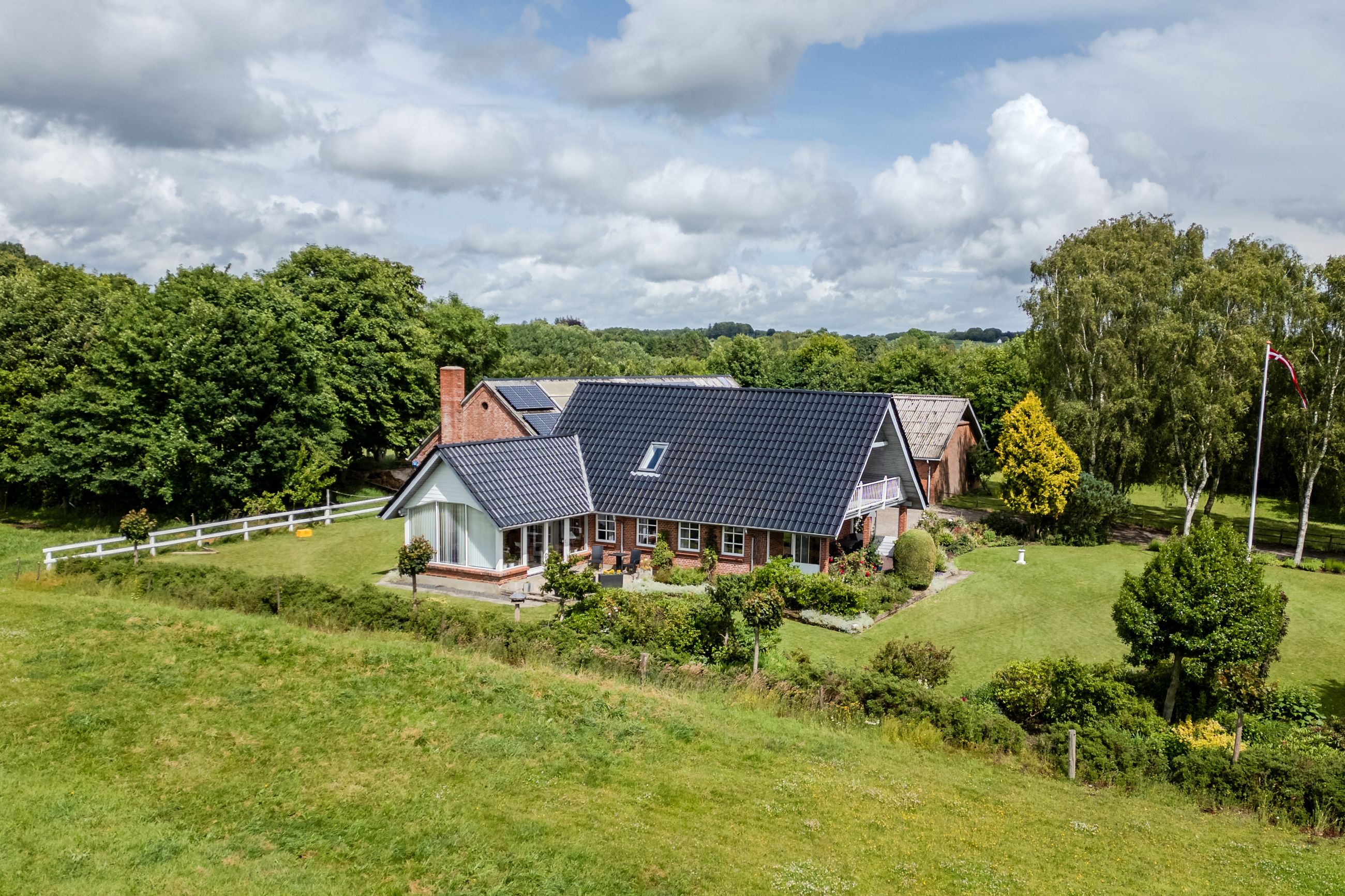 Søbakken 18,  Landejendom