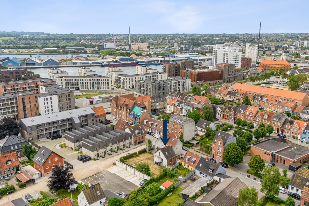 Ejendomsbillede 2 af 17