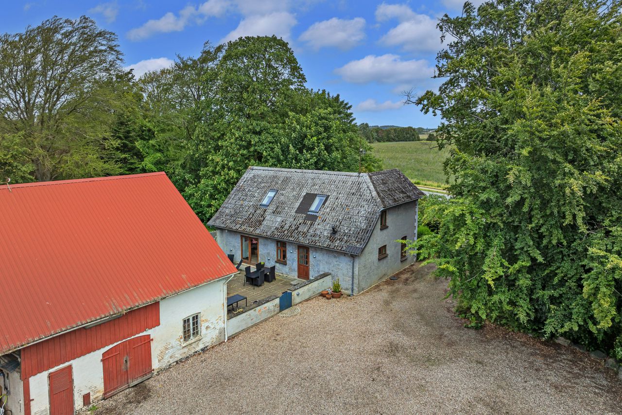 Ejendomsbillede 3 af 40