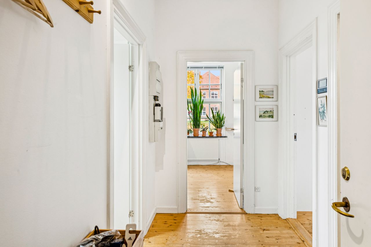 Ejendomsbillede 3 af 27