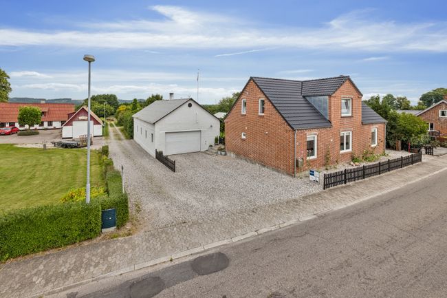 Hovedgaden 42,  Ø Alling