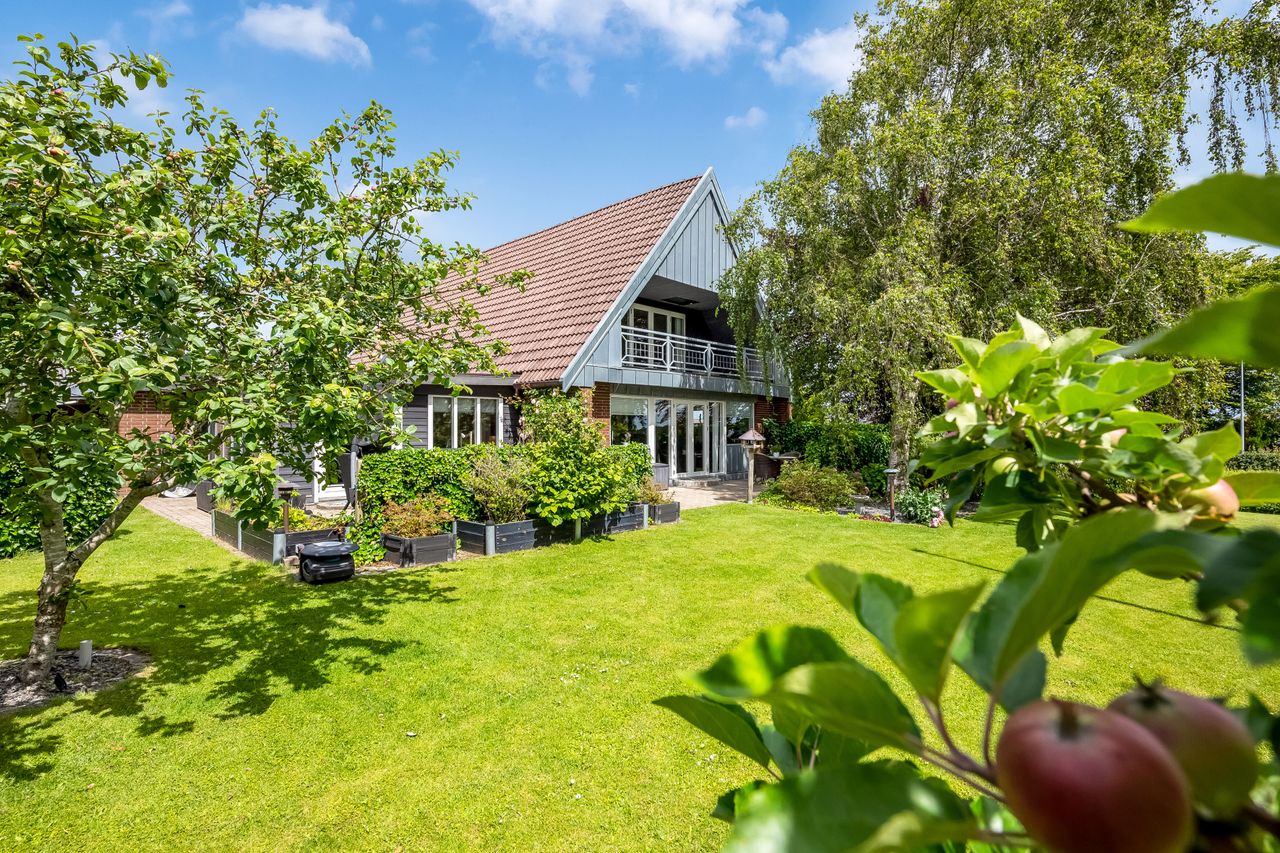 Ejendomsbillede 3 af 35