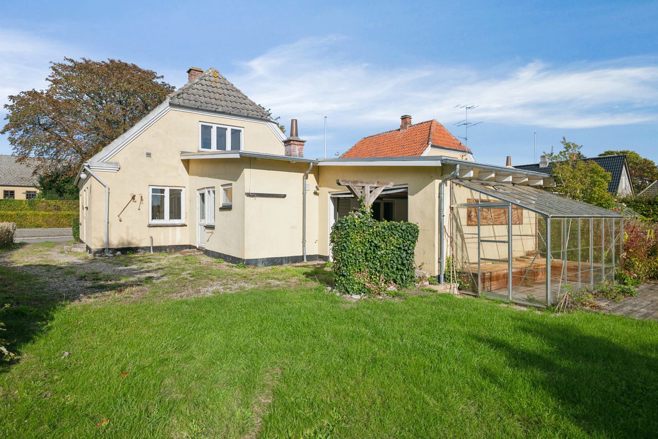 Ejendomsbillede 2 af 24