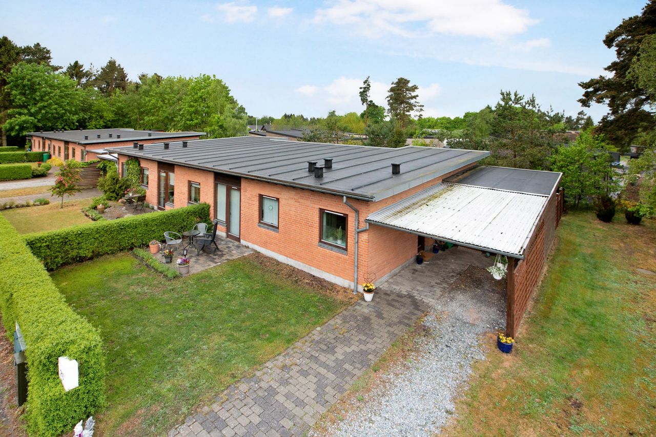 Ejendomsbillede 2 af 20