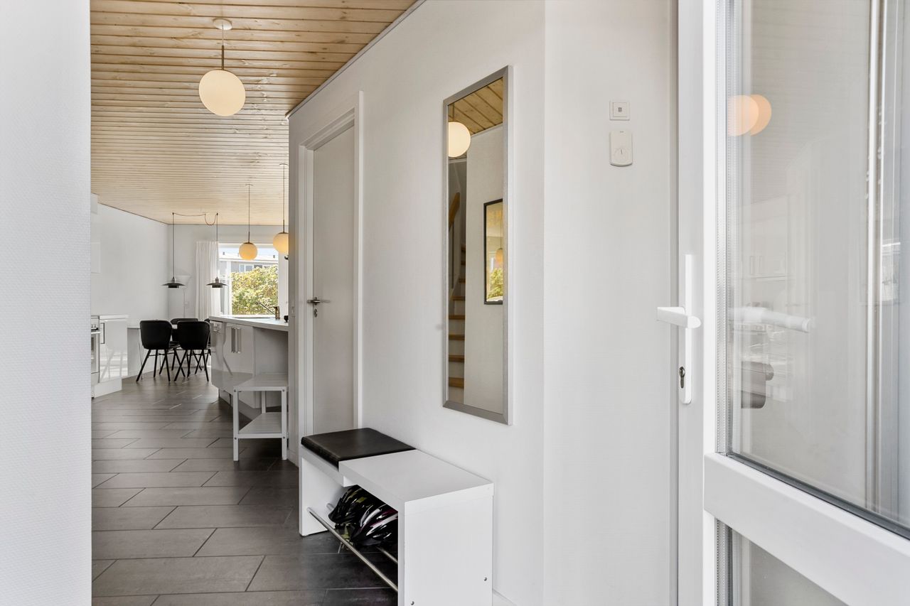 Ejendomsbillede 2 af 16