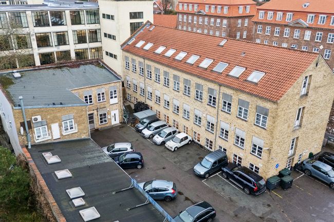 Bernhard Bangs Alle 19,  Erhverv