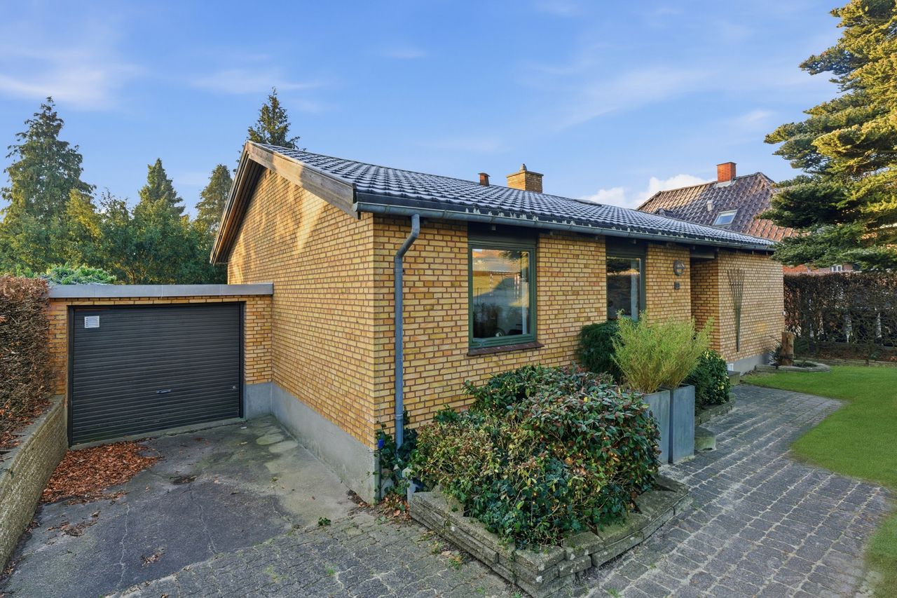 Ejendomsbillede 2 af 18