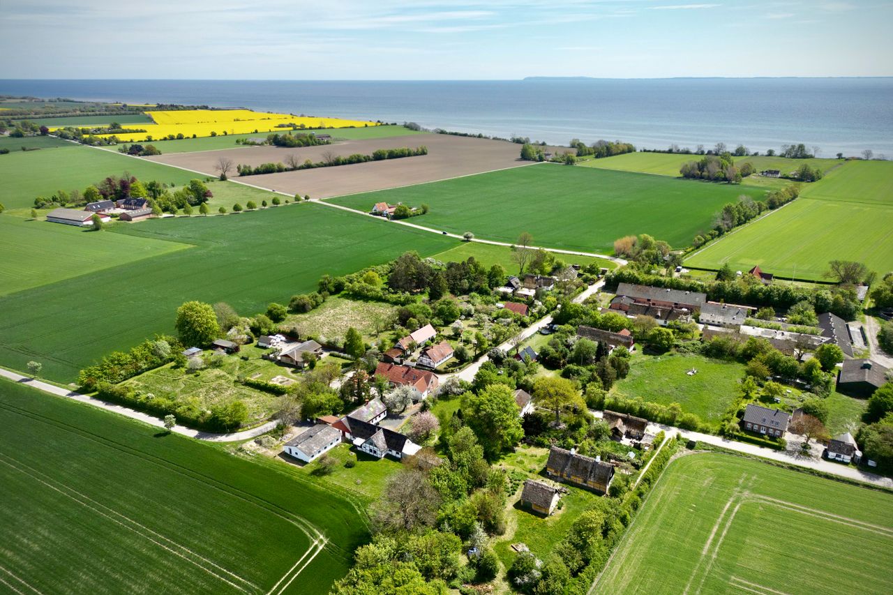 Ejendomsbillede 2 af 34