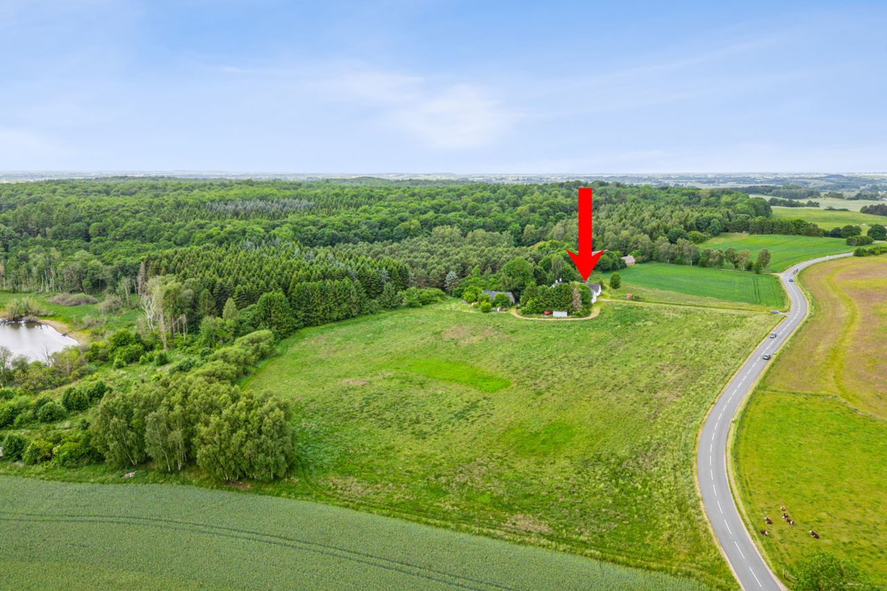 Ejendomsbillede 2 af 27