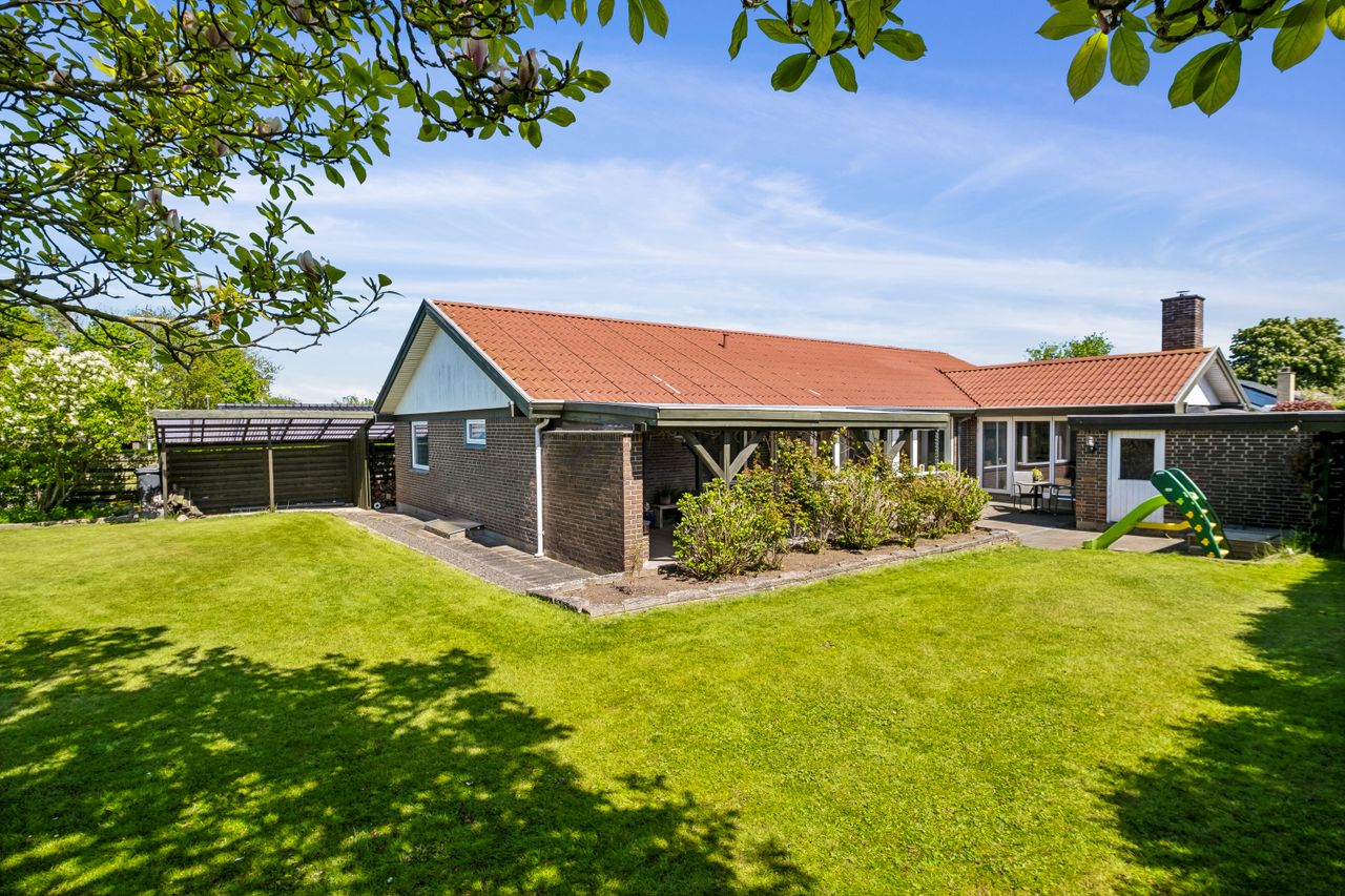 Ejendomsbillede 2 af 34