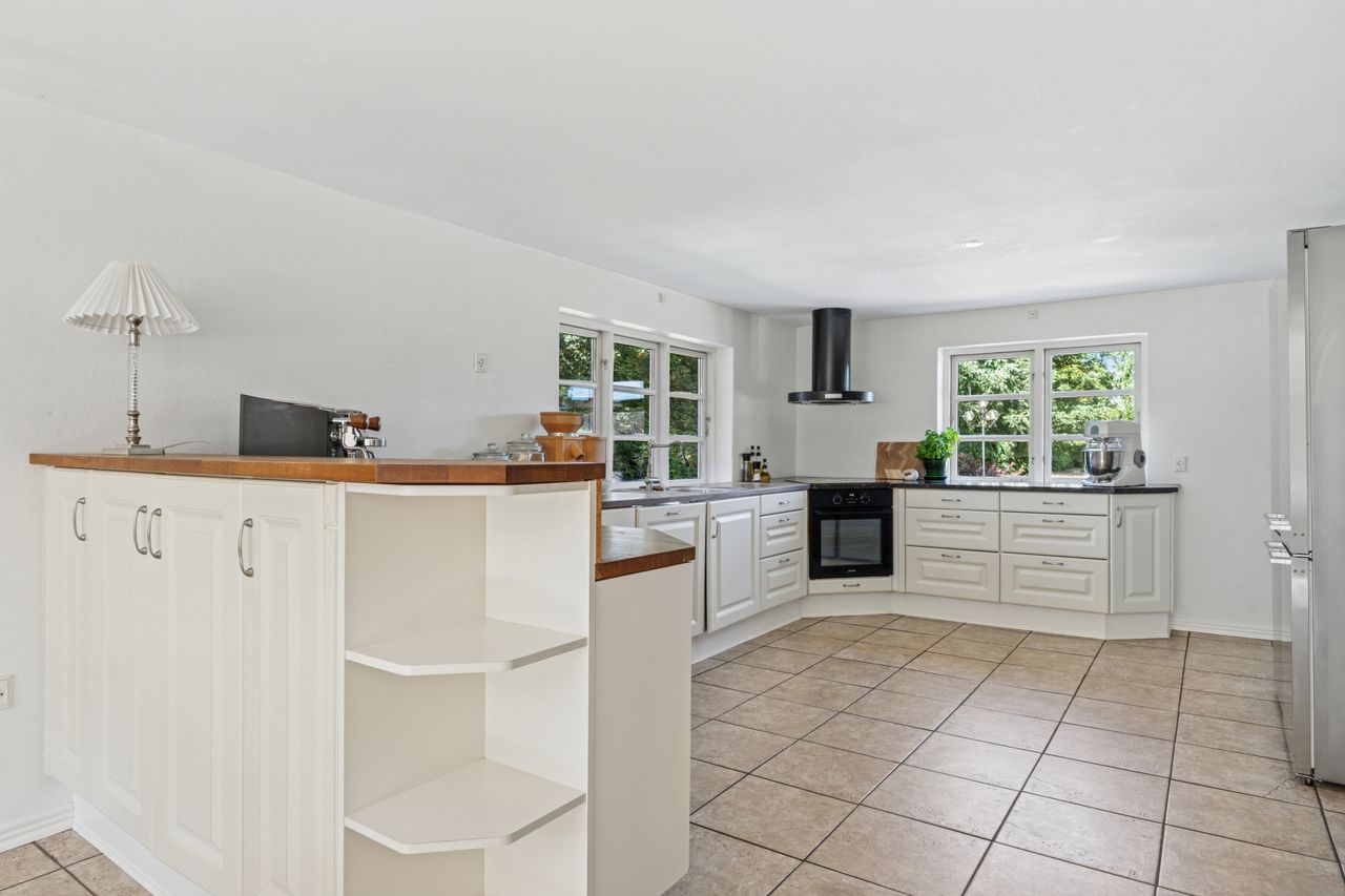 Ejendomsbillede 3 af 32