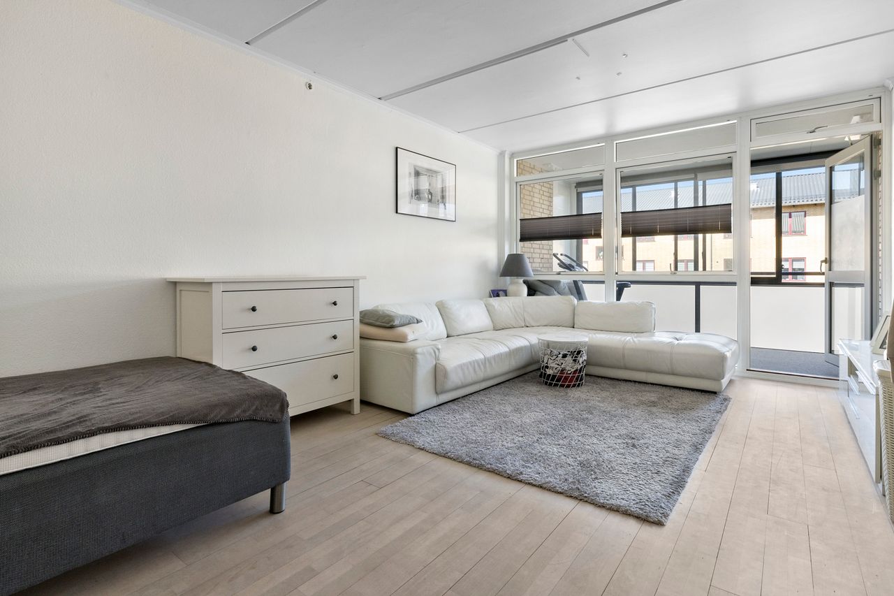 Ejendomsbillede 2 af 18