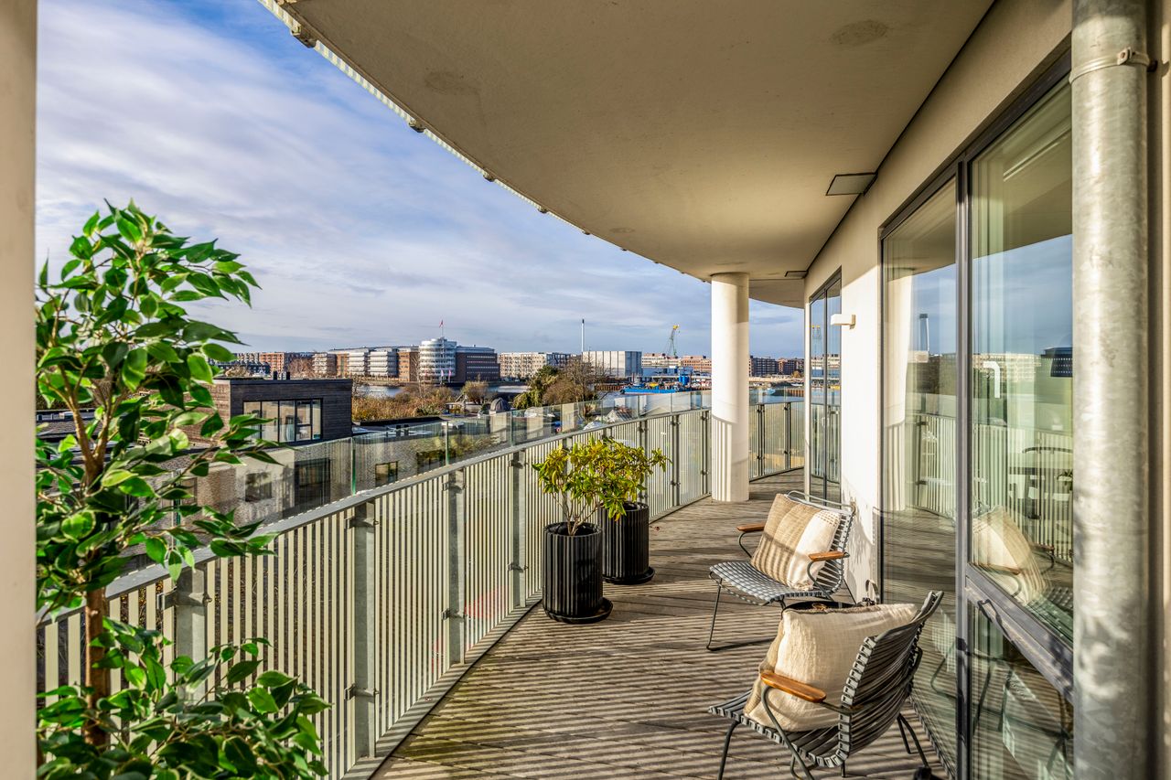 Ejendomsbillede 2 af 28