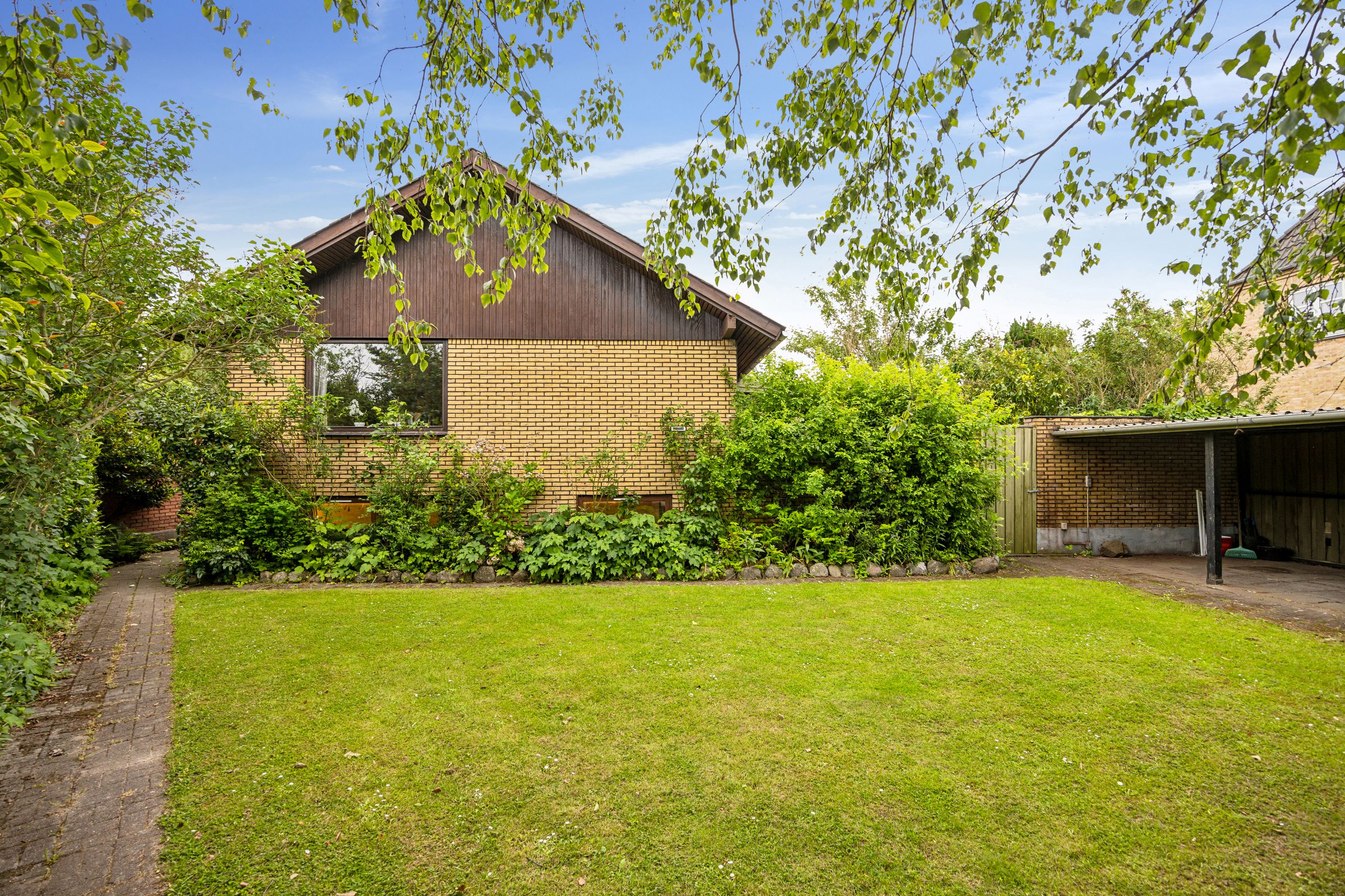 Lybækvænge 5,  Villa