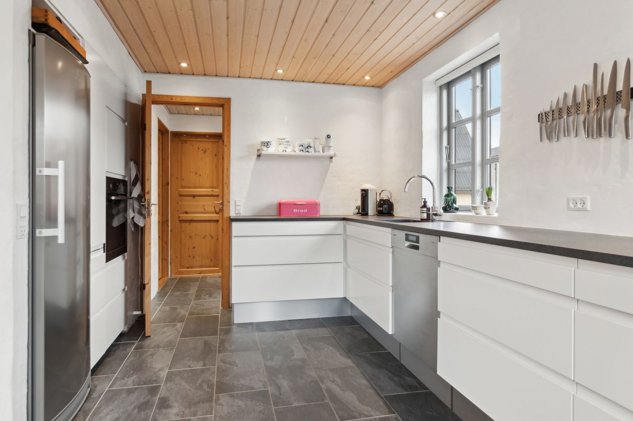 Ejendomsbillede 3 af 43