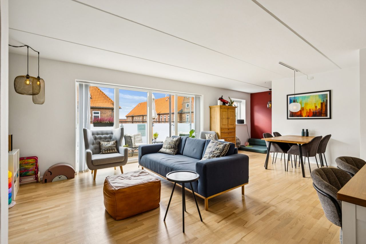 Ejendomsbillede 2 af 31