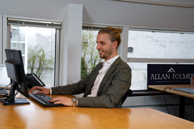 employee image
