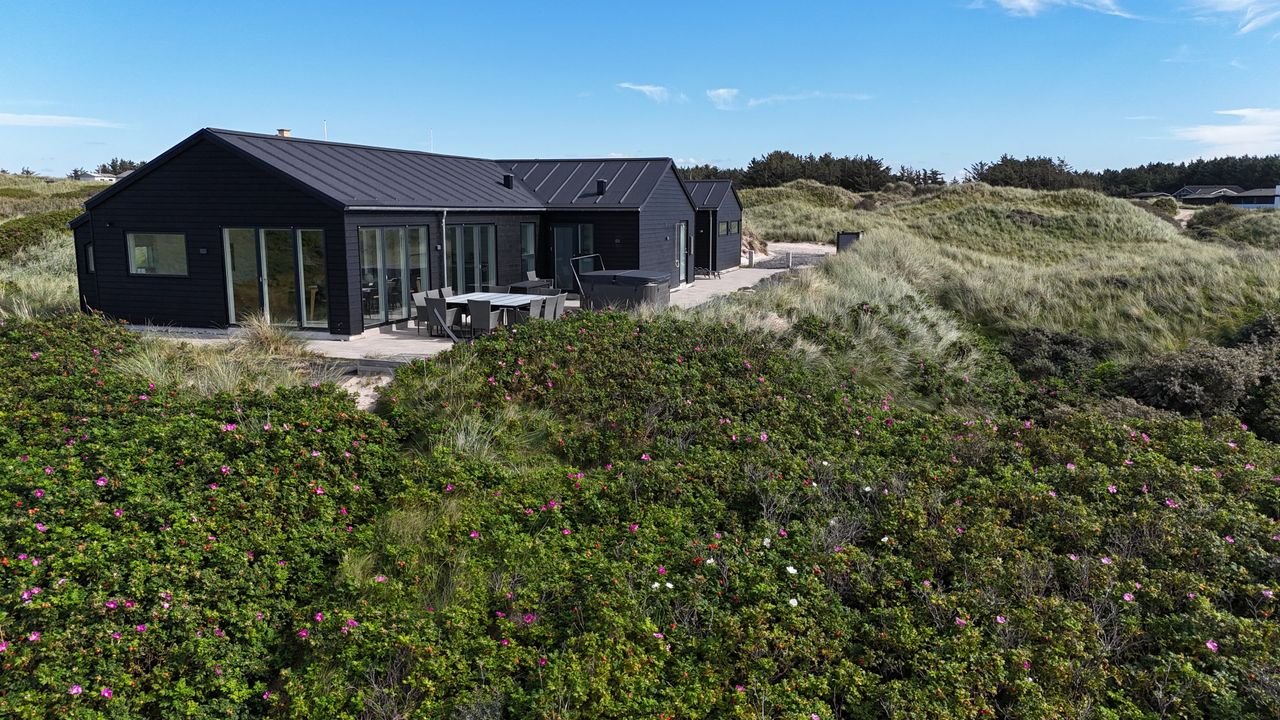 Ejendomsbillede 3 af 30