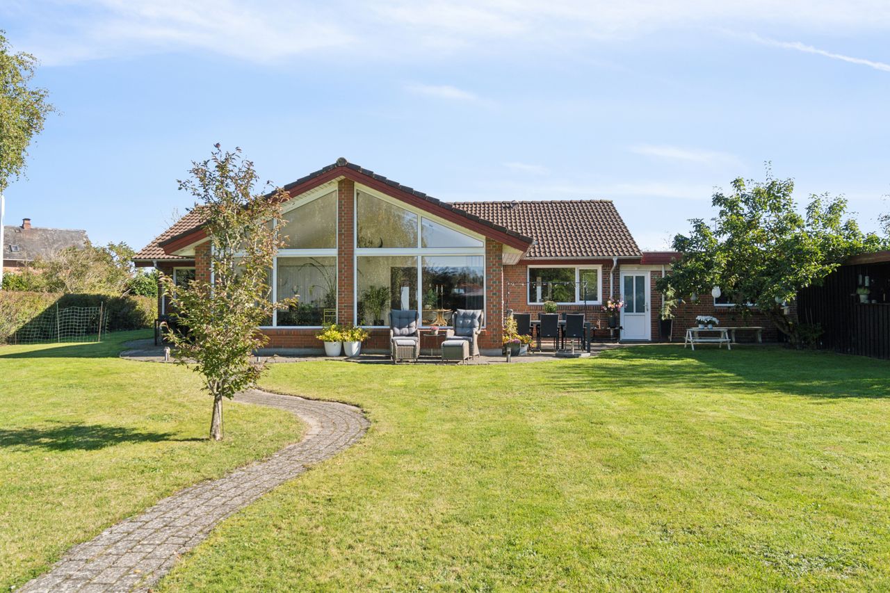 Ejendomsbillede 2 af 31