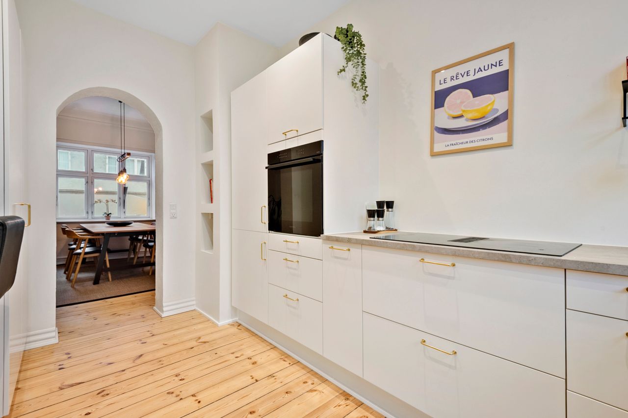 Ejendomsbillede 2 af 16