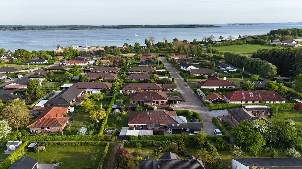 Ejendomsbillede 2 af 23