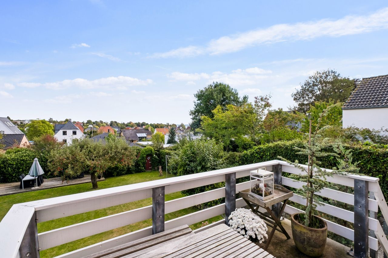 Ejendomsbillede 2 af 16