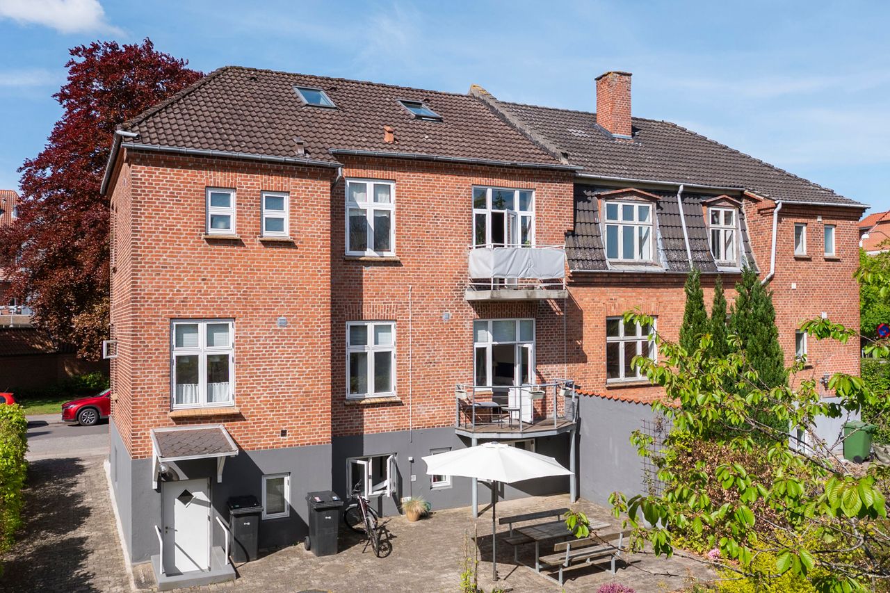 Ejendomsbillede 2 af 25