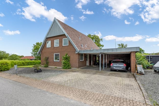 Rugvænget 1,  Villa