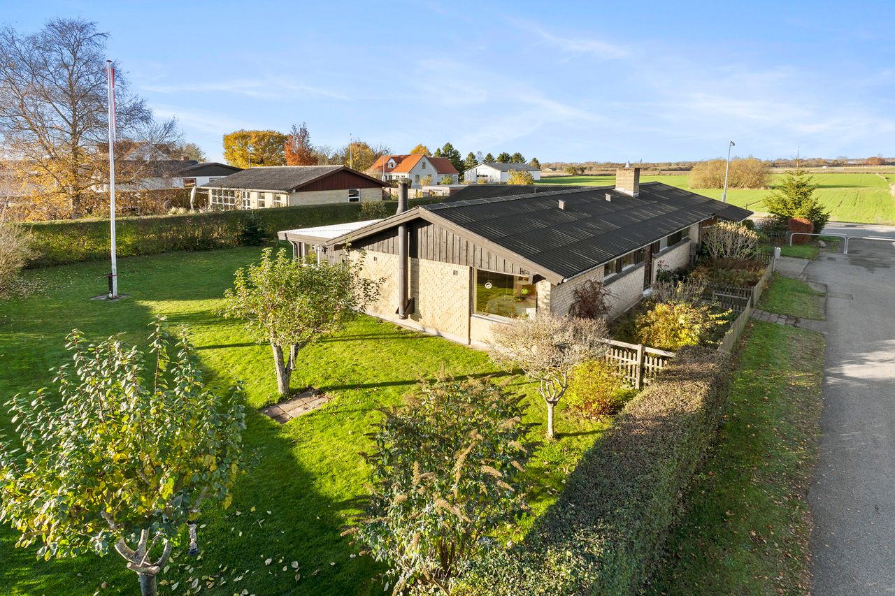 Ejendomsbillede 2 af 22