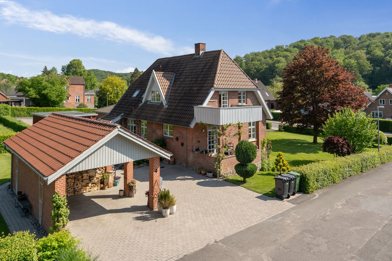 Ejendomsbillede 2 af 36