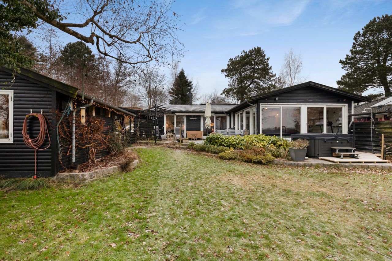 Ejendomsbillede 2 af 33