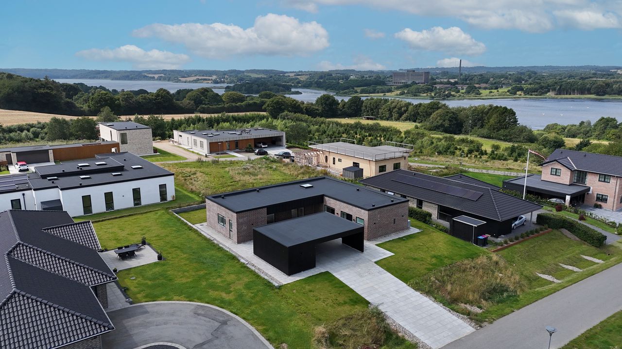 Ejendomsbillede 2 af 29